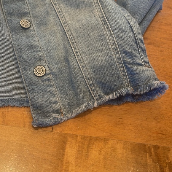 Eunina/Buckle distressed denim jacket size medium new - Picture 4 of 8